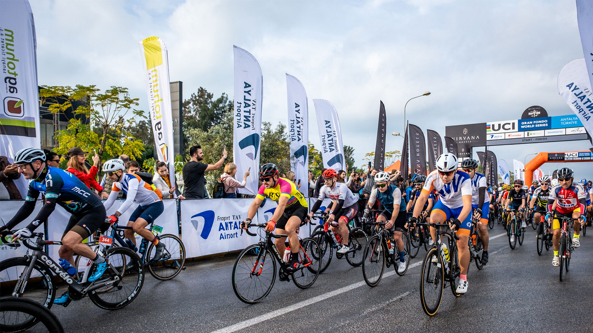 UCI Nirvana Gran Fondo World Series Antalya 2022'de Kazananlar Belli Oldu